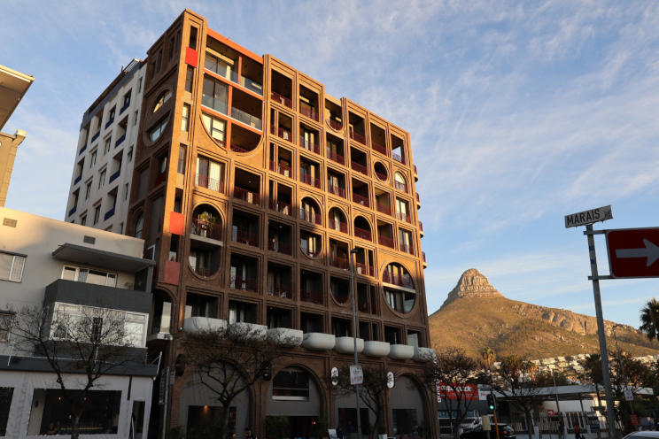 Apartment building 343 on B on Sea Point Main Road